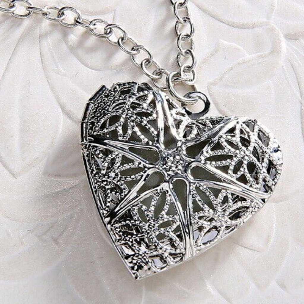 925 Silver Filigree Heart Shaped Pendant